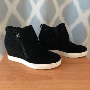 NEW Sofft Suede Wedge Sneakers. 71/2